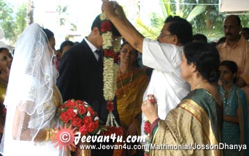 Josson Dhanya Wedding Photos